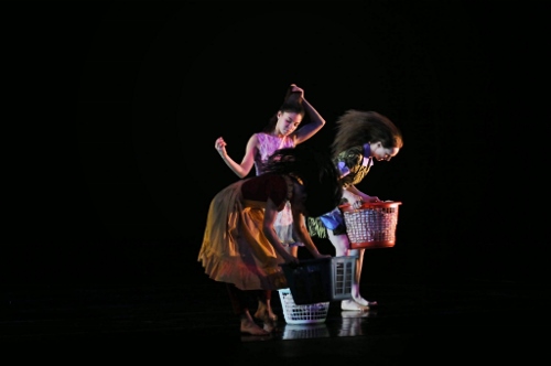 GroundWorks DanceTheater dancers in Rosie Hererra's 'House Broken'.