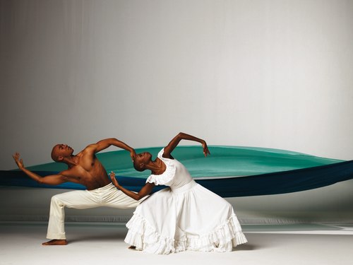 Matthew Rushing and Dwana Adiaha Smallwood in Revelations by Alvin Ailey