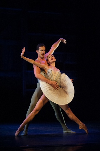 Joffrey Ballet's Victoria Jaiani and Miguel Blanco perform Stanton Welch's 'Son of Chamber Symphony.'