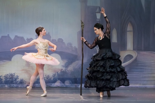 (L to R) Regina Pietraroia as Violente and Melaina Kampf as Carabosse in Olmsted Performing Arts' 'Sleeping Beauty.'