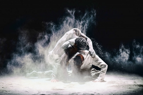 NDT dancers in Lightfoot León's 'Stop-Motion.'
