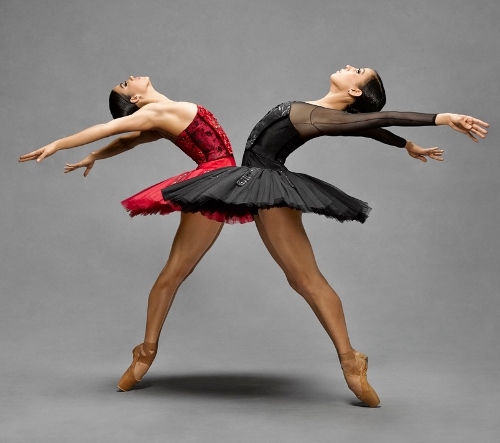 Cincinnati Ballet's Ana Gallardo and Maizyalet Velázquez.