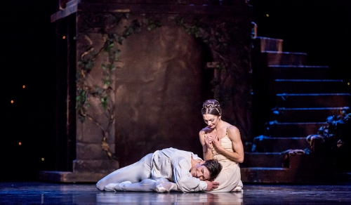 BalletMet’s David Ward and Adrienne Benz in Edwaard Liang’s “Romeo and Juliet.”