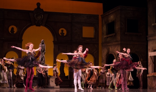 (L-R) BalletMets' Sarah Wolf, Karen Wing and Kristie Latham in Edwaard Liang's 'Romeo and Juliet.'