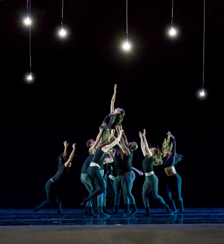 Verb Ballets in Tommie-Waheed Evans’ “Dark Matter”.