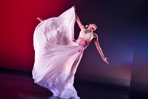 Ballet Hispánico in Michelle Manzanales’ “Con Brazos Abiertos”.