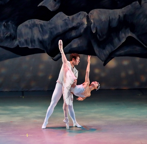 Yoshiko Kamikusa and Chris Lingner as the Snow Queen and Snow King in Act 1 of Indianapolis Ballet’s 'The Nutcracker.'