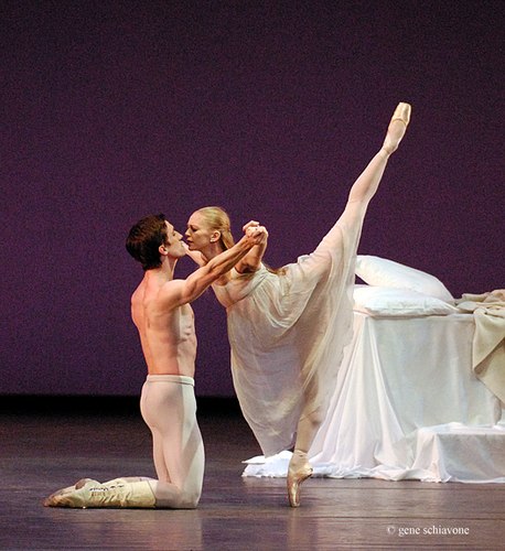Benjamin Pech of the Paris Opera Ballet and Silvia Azzoni of the Hamburg Ballet in Romeo and Juliet pas de deux by John Neumeier