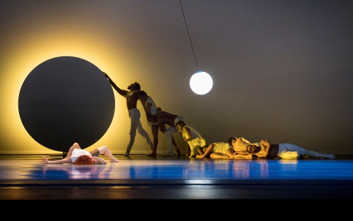 Alvin Ailey American Dance Theater in Jessica Lang's 'EN'.