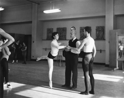Anthony Tudor (center) with students, male dancer is John Barker, member of Juilliard Dance Theater, 1955-56