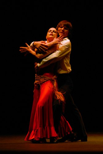 Stella Arauzo and Adrian Galia in Antonio Gades Company's 'Carmen'