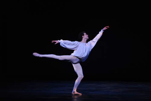 Cory Stearns in 'Romeo and Juliet' Mr. Stearns previously competed in the Youth America Grand Prix, joined ABT II and went on to become a soloist in ABT.