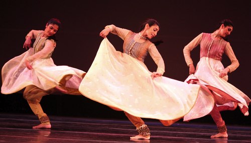 Parul Shah Dance Co in SAMANVAY Courtesy MasalaJunction.com & IAAC